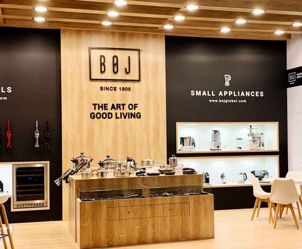 BOJ is now in Milan