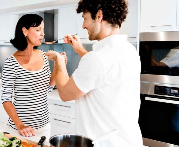 Small appliances: the most helpful devices for your kitchen with a unique design