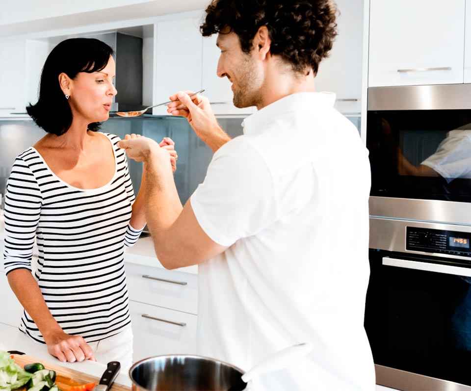 Small appliances: the most helpful devices for your kitchen with a unique design